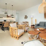 Melianthos Apartahotel