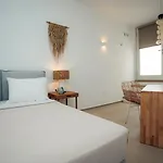 Melianthos 4*