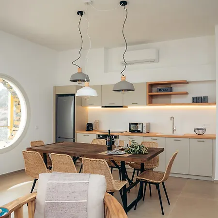 شقة فندقية Melianthos 4*